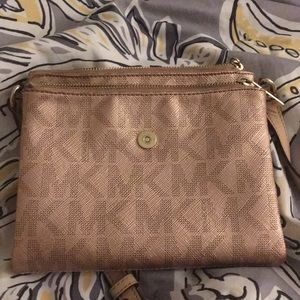 MIchael Kors Crossbody